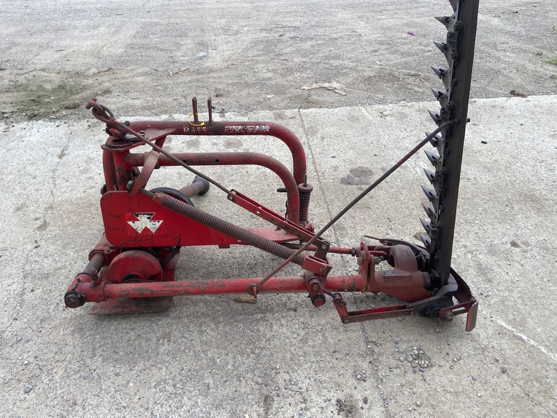 Miscellaneous  Massey Ferguson Sickle Mower - 7FT - Pitman Drive Photo